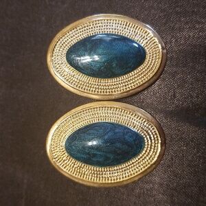 Vintage Gold Tone with Smimmery Teal and Black Center